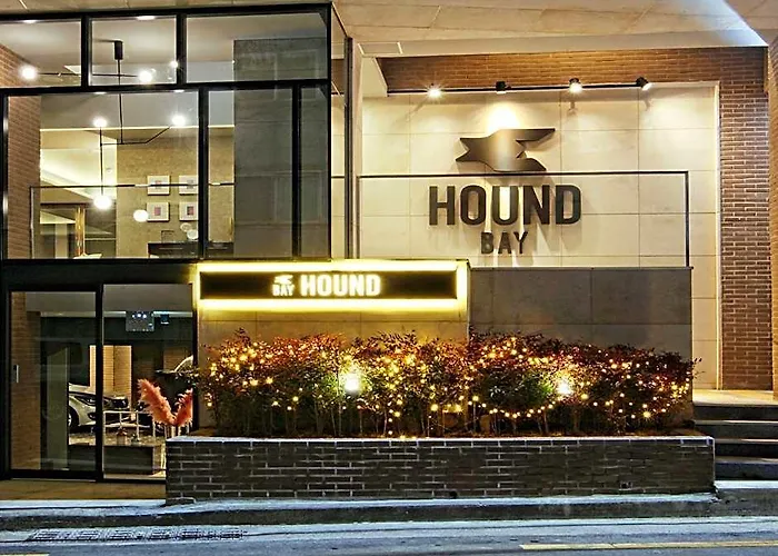 Hotel Bay Hound 3*